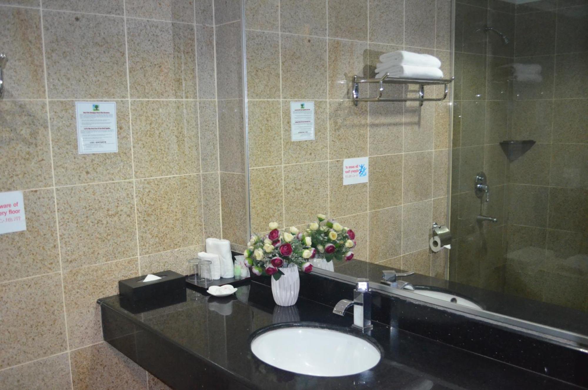 Td Plaza Hotel Κότα Κιναμπαλού Εξωτερικό φωτογραφία