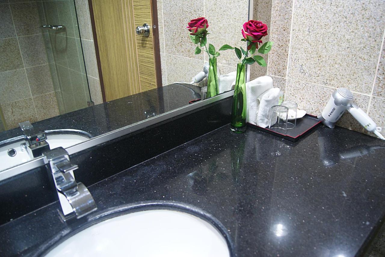 Td Plaza Hotel Κότα Κιναμπαλού Εξωτερικό φωτογραφία