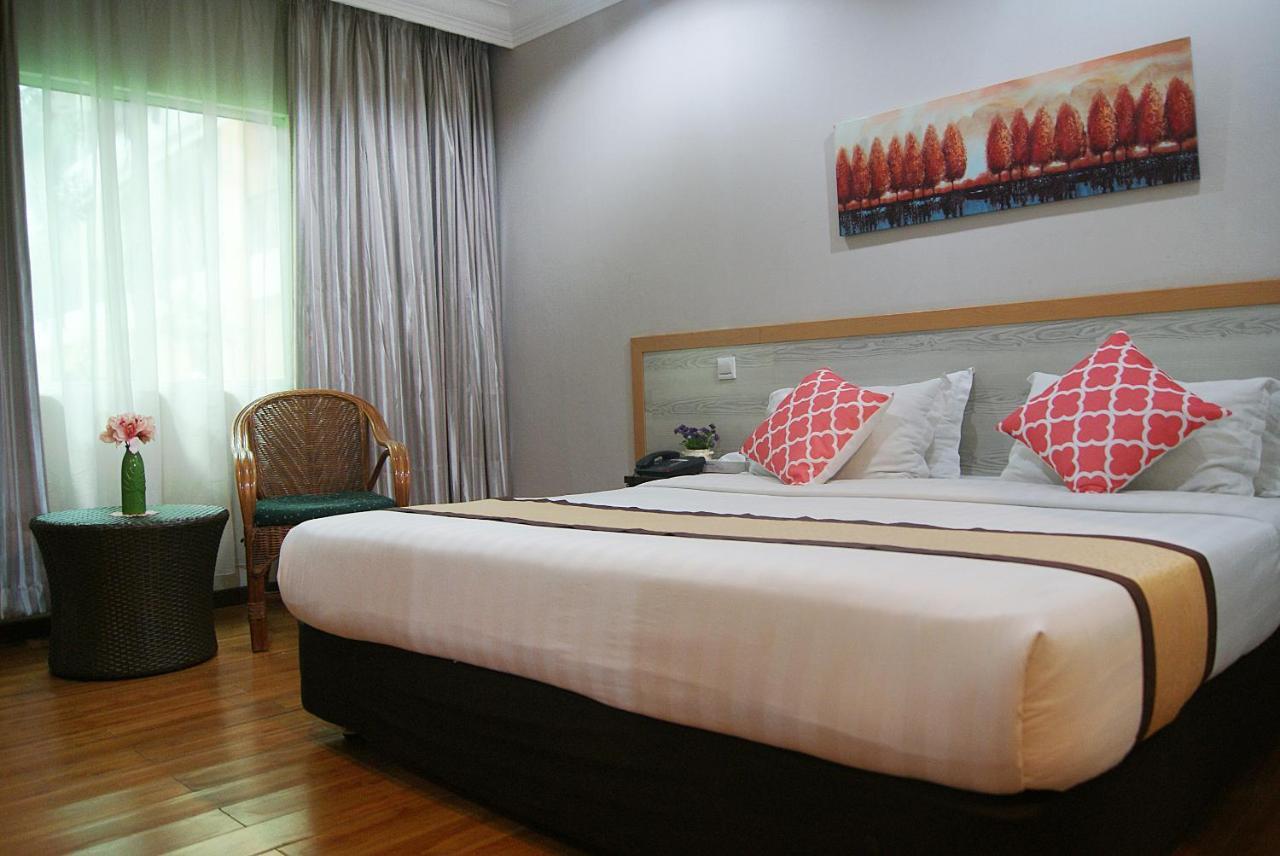 Td Plaza Hotel Κότα Κιναμπαλού Εξωτερικό φωτογραφία