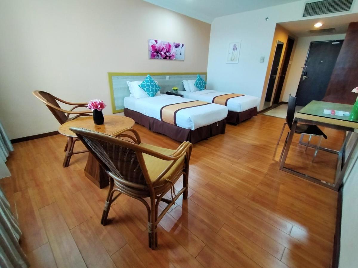 Td Plaza Hotel Κότα Κιναμπαλού Εξωτερικό φωτογραφία